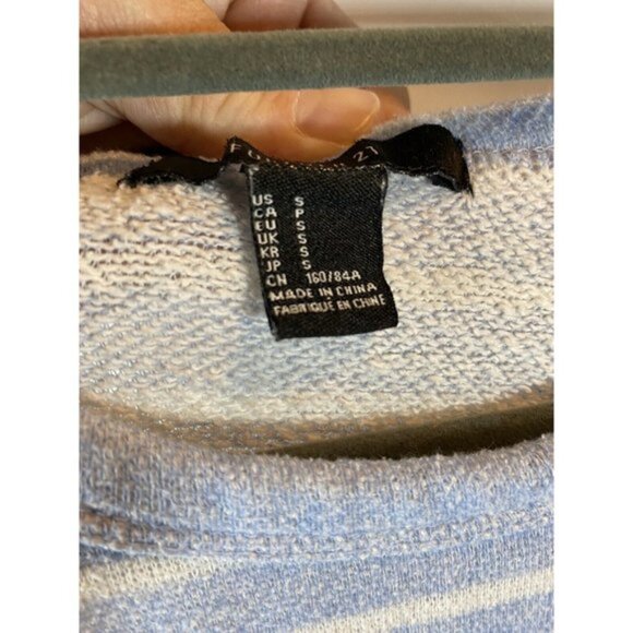 Forever 21 Shirt Womens Small Blue White Striped Pullover Long Sleeve Sweatshirt - Picture 4 of 8